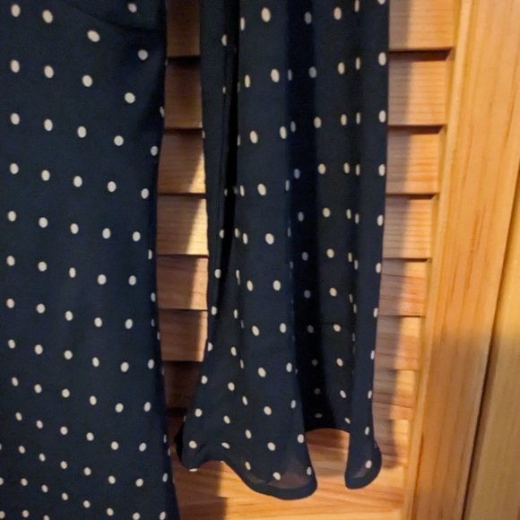 Robe - Picture 5 of 5